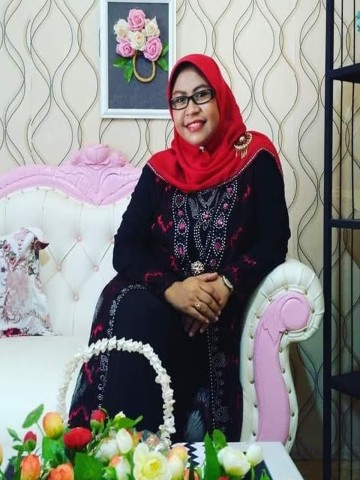 Tri Novita Ardiyanti, S.Pd